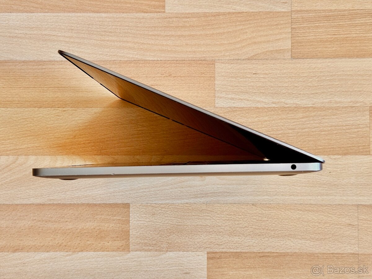 MacBook Pro 13", model A1708, NOVÁ BATERKA - 6
