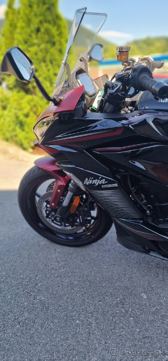 Kawasaki Ninja 1000SX - 6