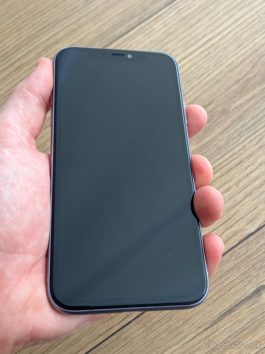 Predám Iphone 11 64GB - 6