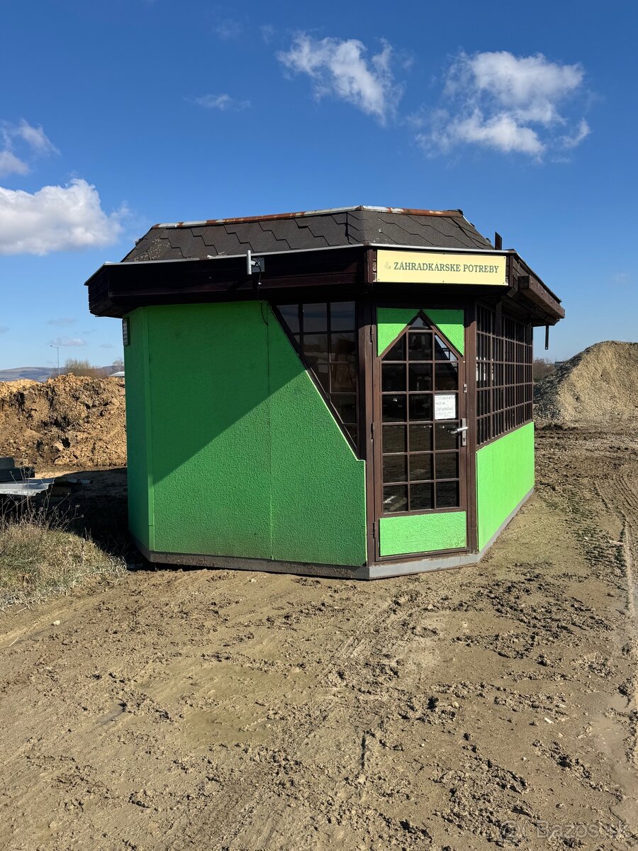 PREDAJNÝ STÁNOK 3x6m - 6