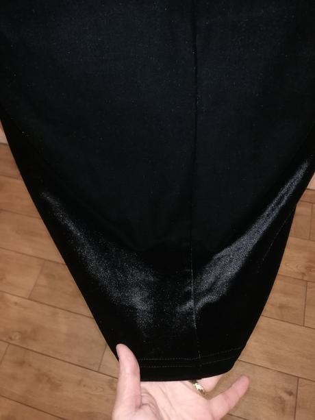 Zamatové šaty Montego veľkosť M - 6