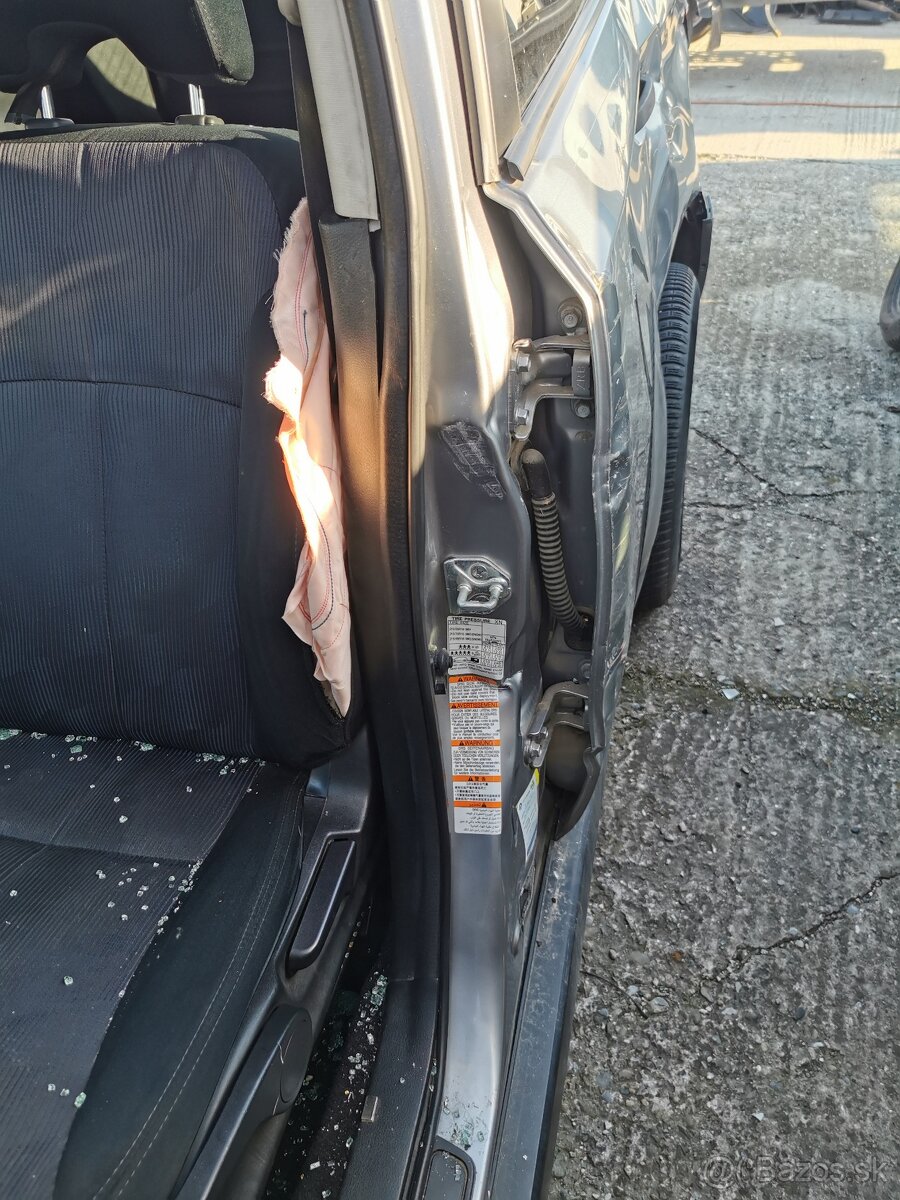 Subaru forester2. 0 benzin plus lpg, rozpredam, predam vcelk - 6