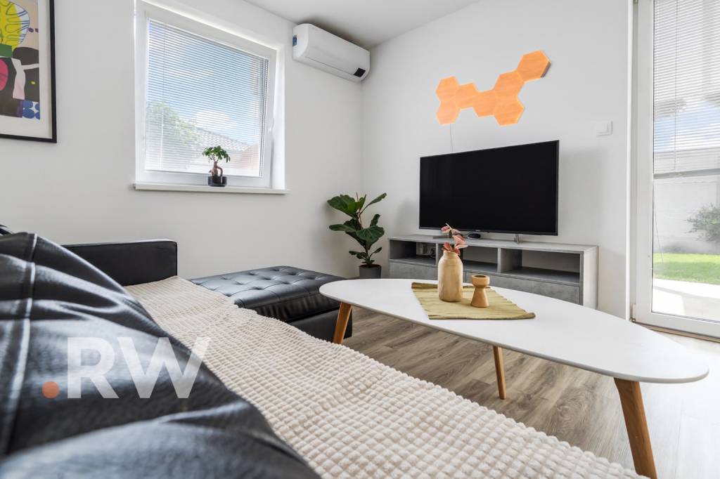 Rezervované Moderný 3-izbový rodinný dom v Slovenskom Grobe - 6