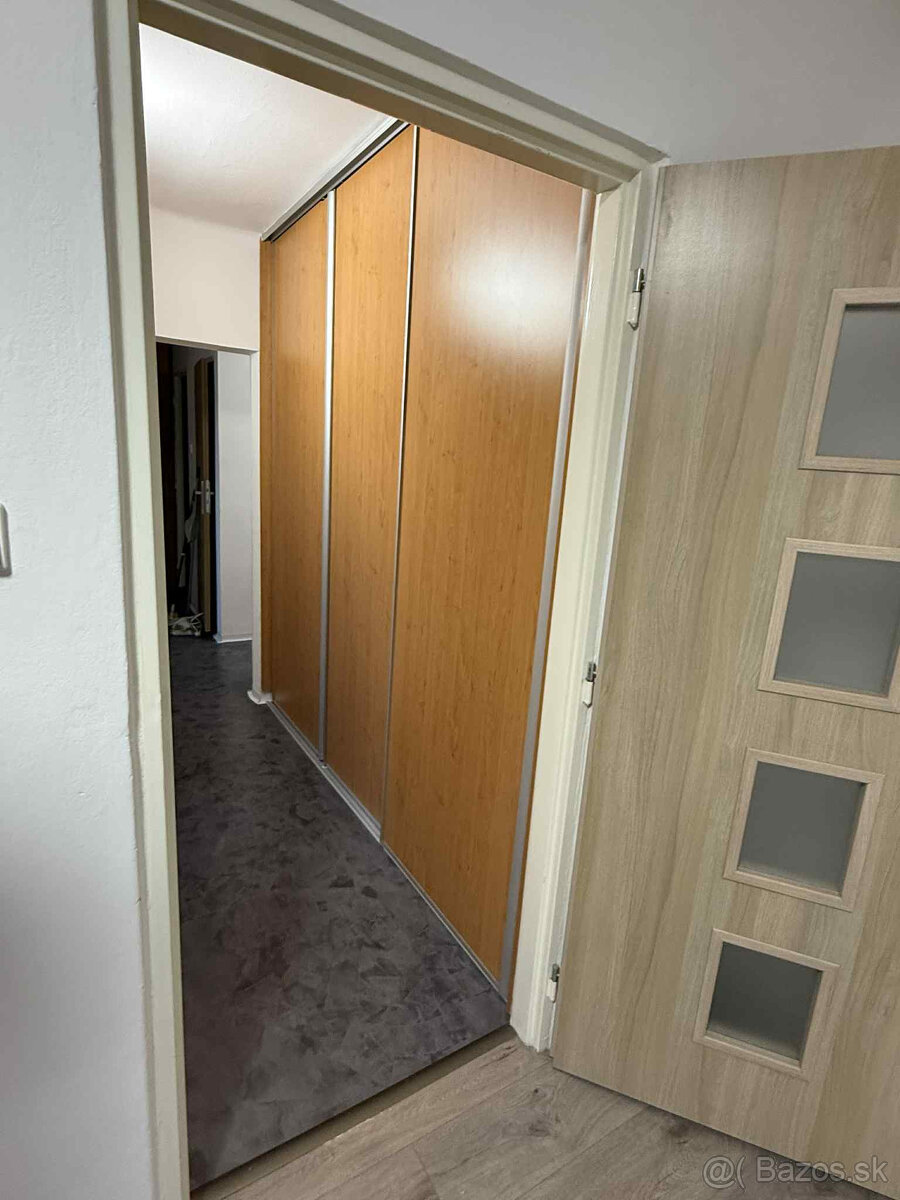 Ponúkame na prenájom 4izbový byt v Dunajskej Strede 📞 0903 5 - 6