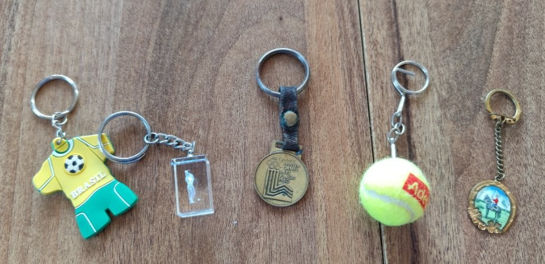 Zabavne privesky, stav ako na fotke - 6