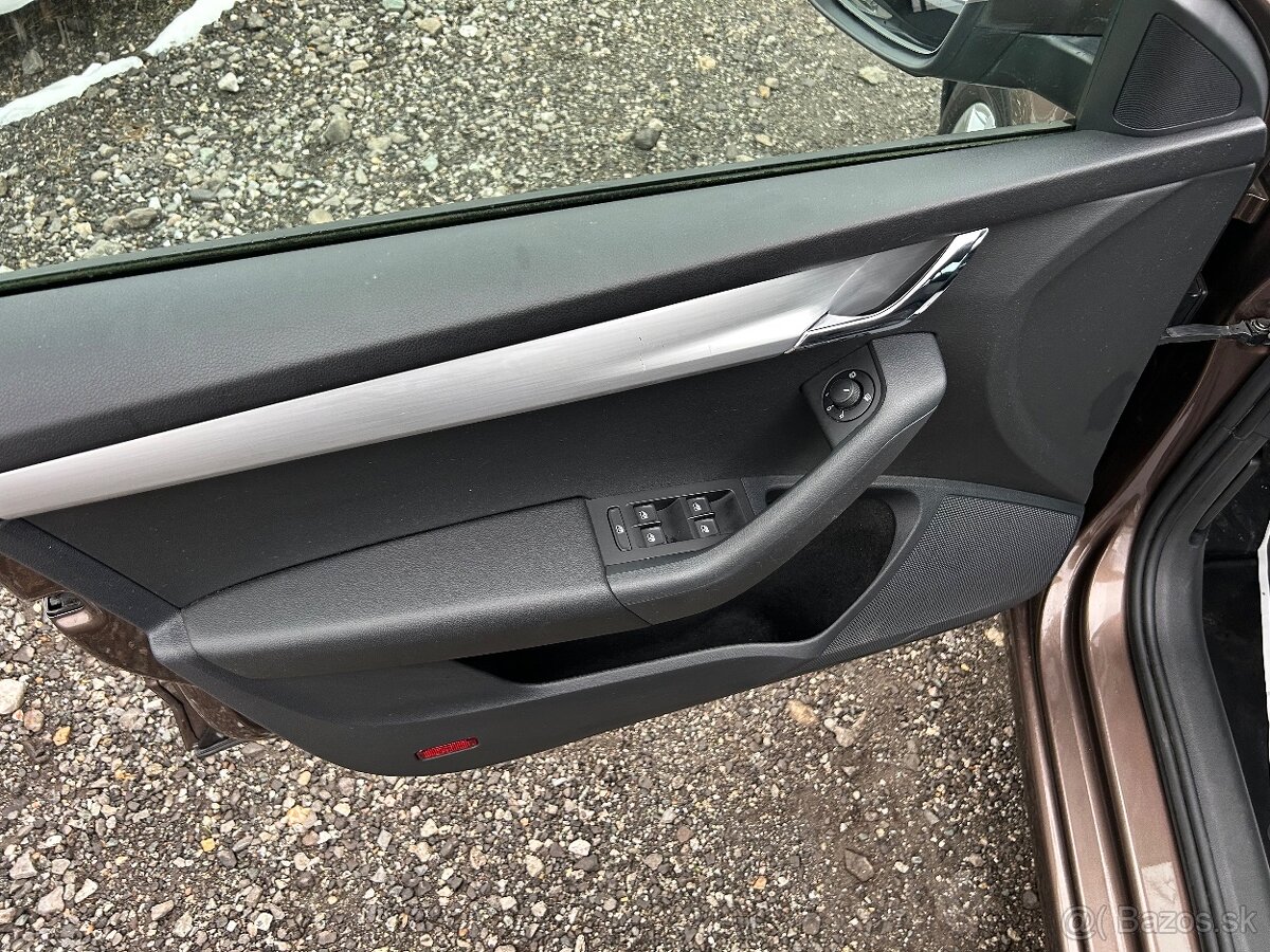 Škoda Octavia Combi 1.6 TDI 115k Active - 6