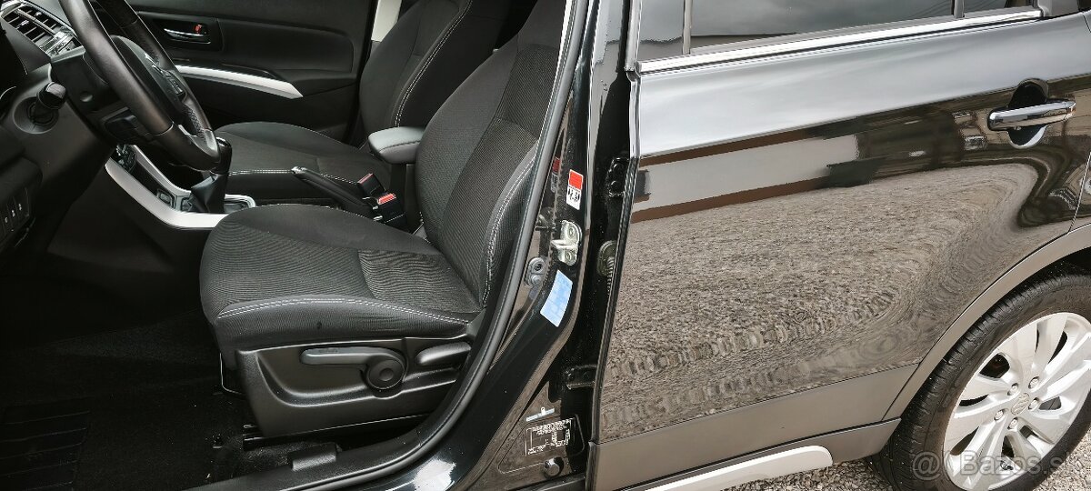 Suzuki SX4 s cross 4X4 Benzín. mod.Rok 2020 - 6