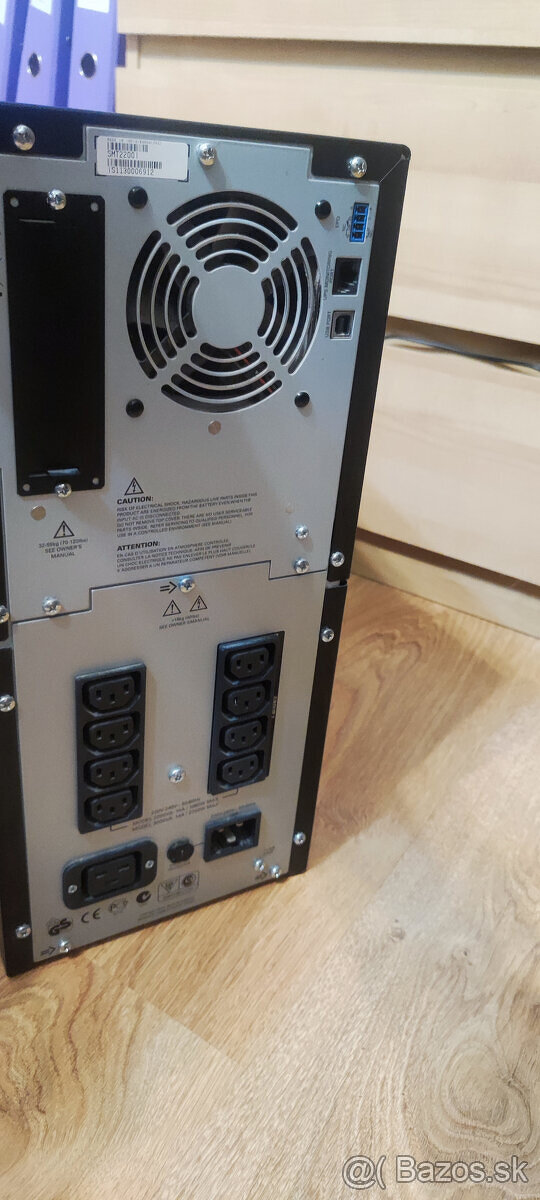 Záložný zdroj APC SMT2200 - 6
