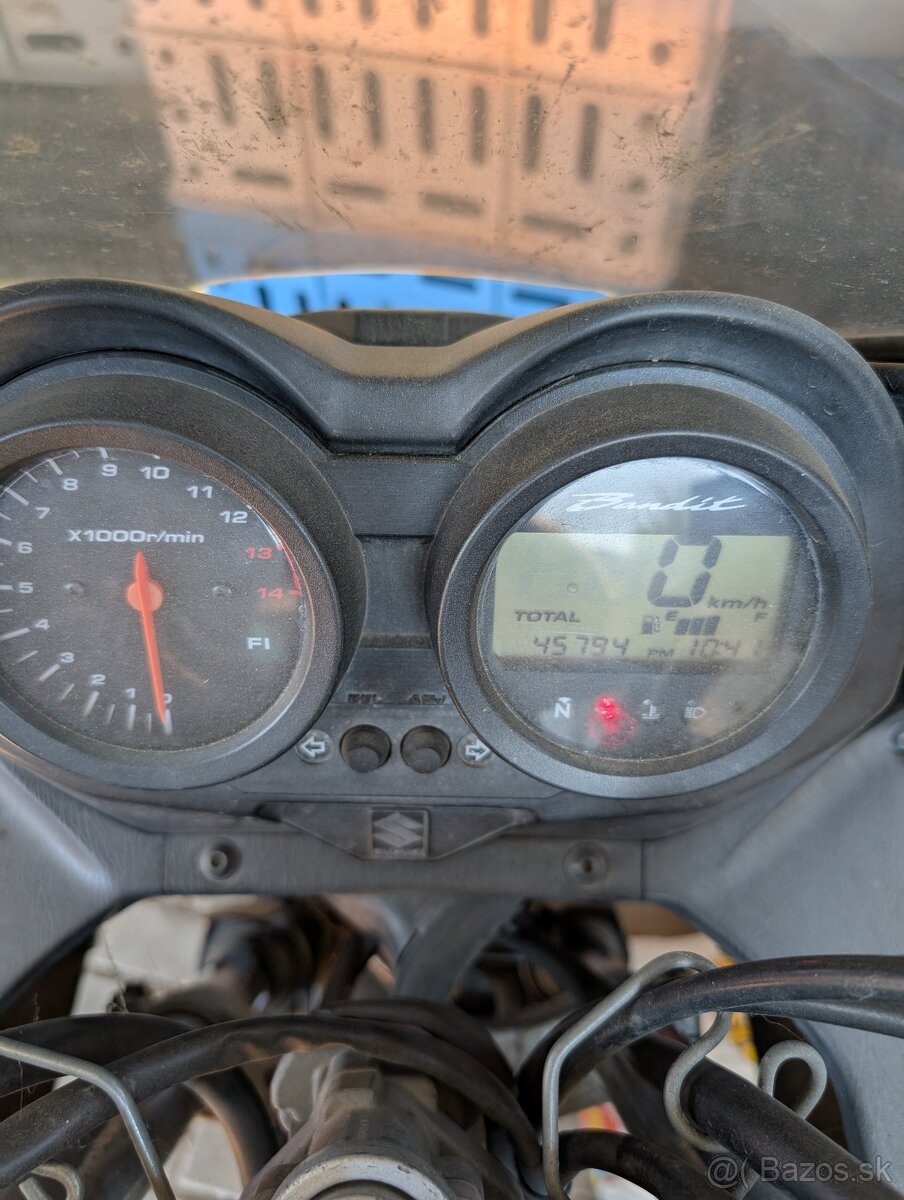 Suzuki bandit gsf 650 s - 6