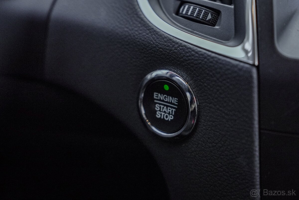 FORD S-MAX 2.5 FHEV Titanium CVT - 6