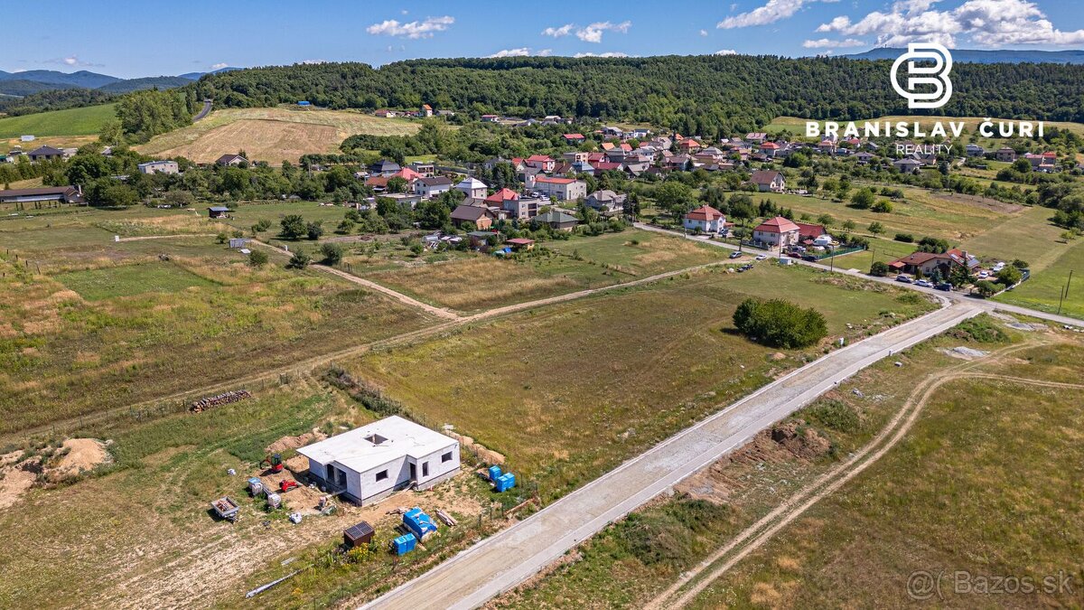 Nová cena. Predaj, stavebný pozemok, rozloha 1032 m2, obec P - 6