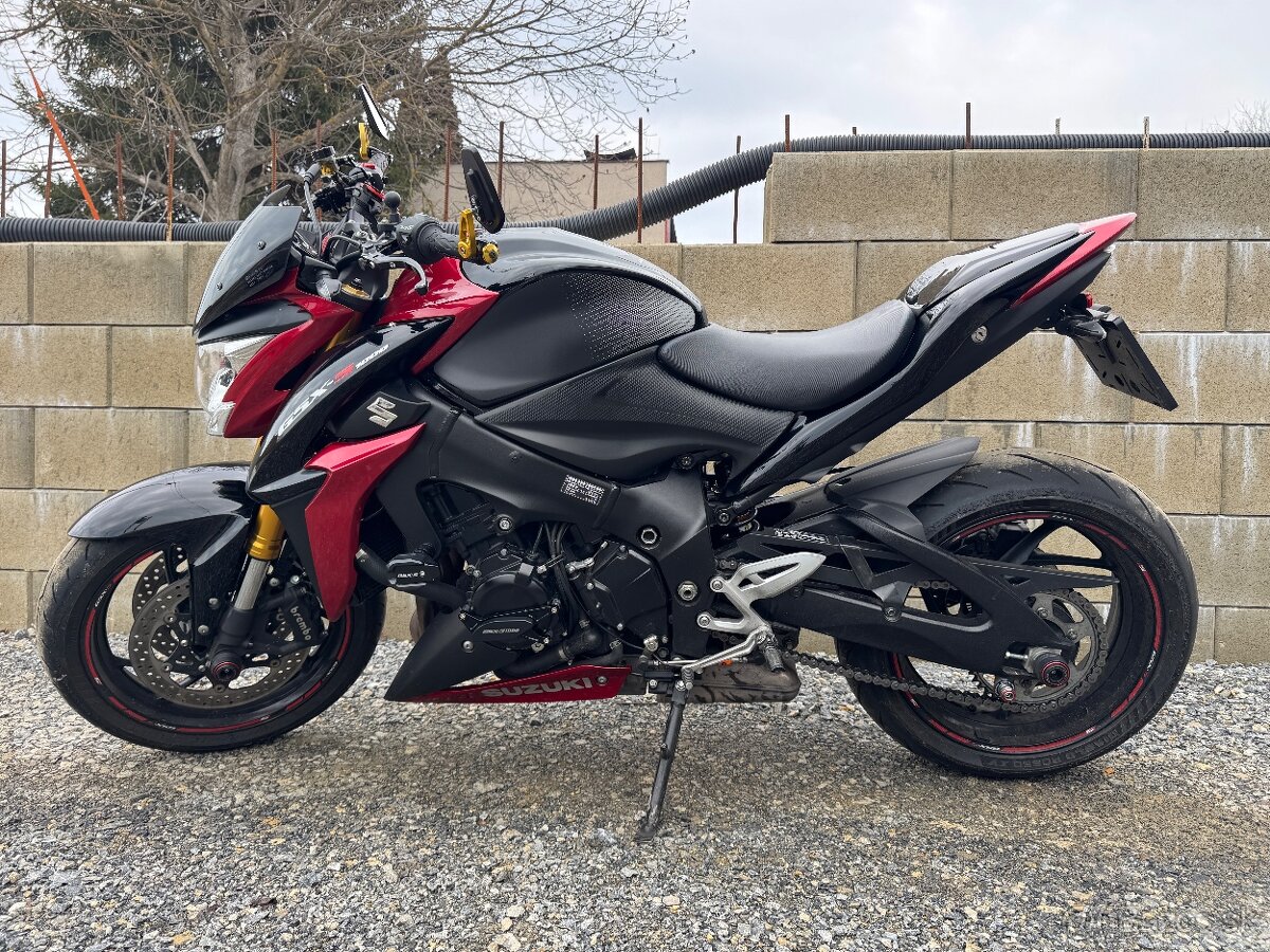 Suzuki GSXS 1000 - 6