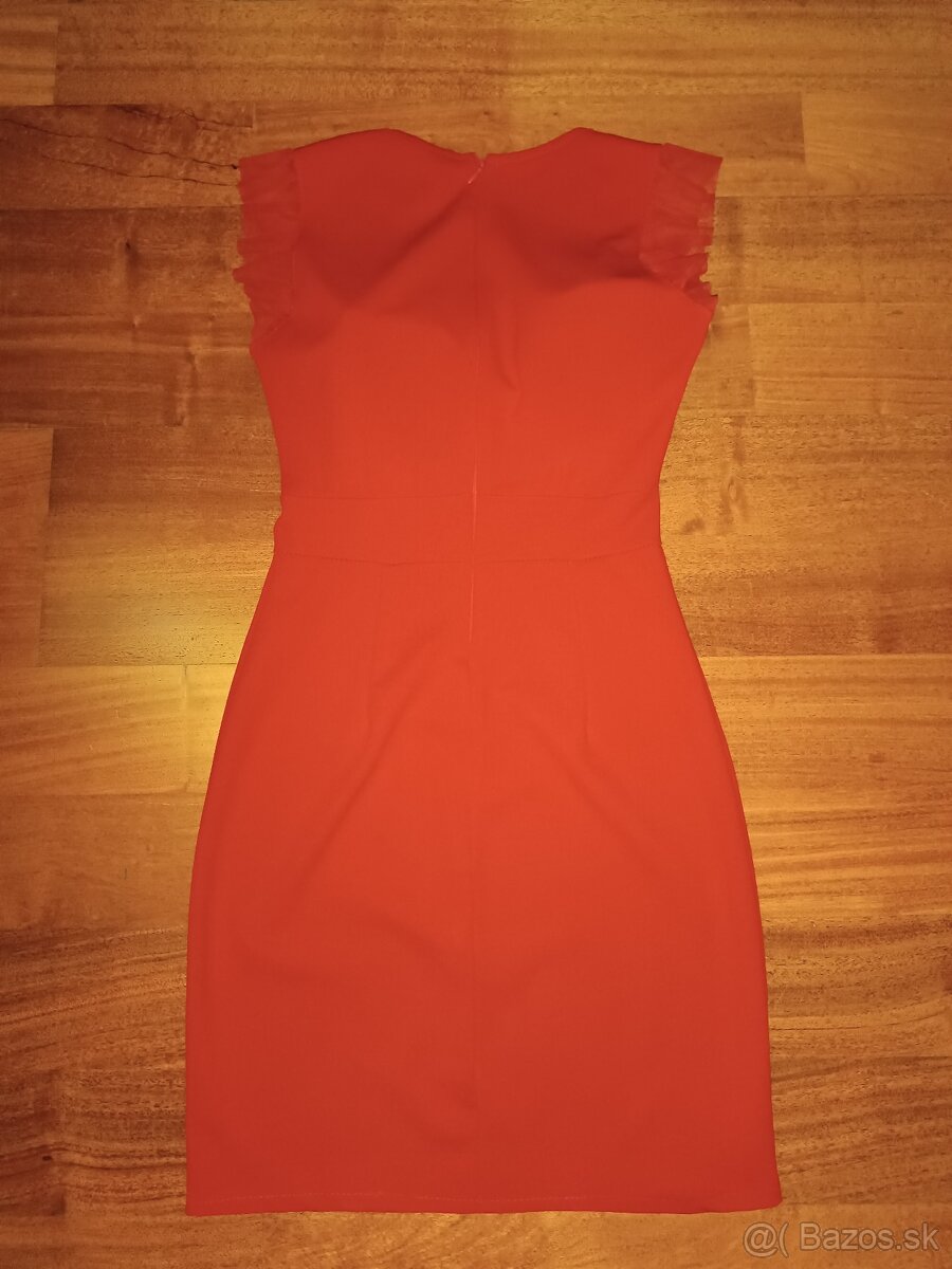 Červené šaty - 6
