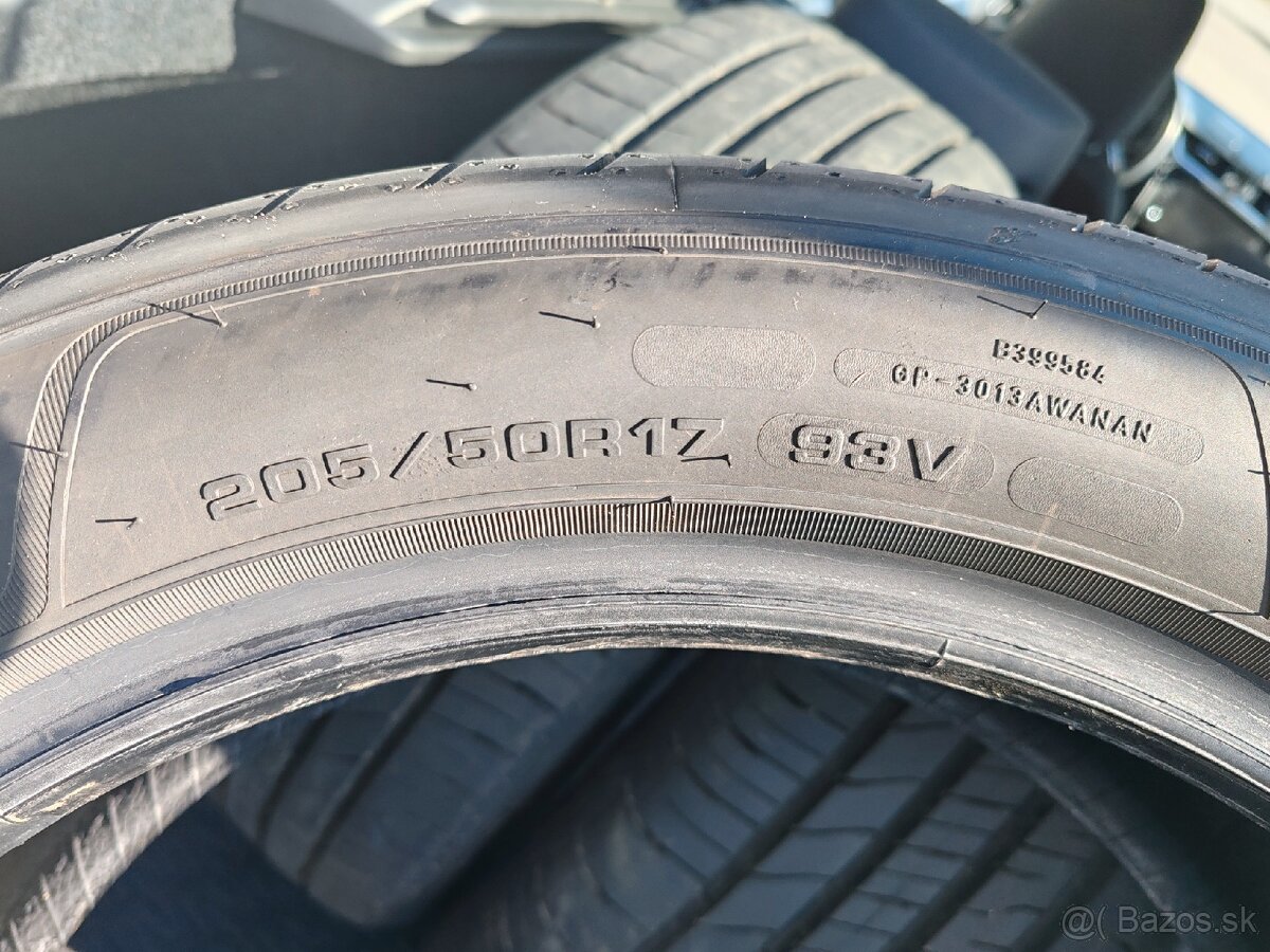 205/50 r17 goodyear . - 6