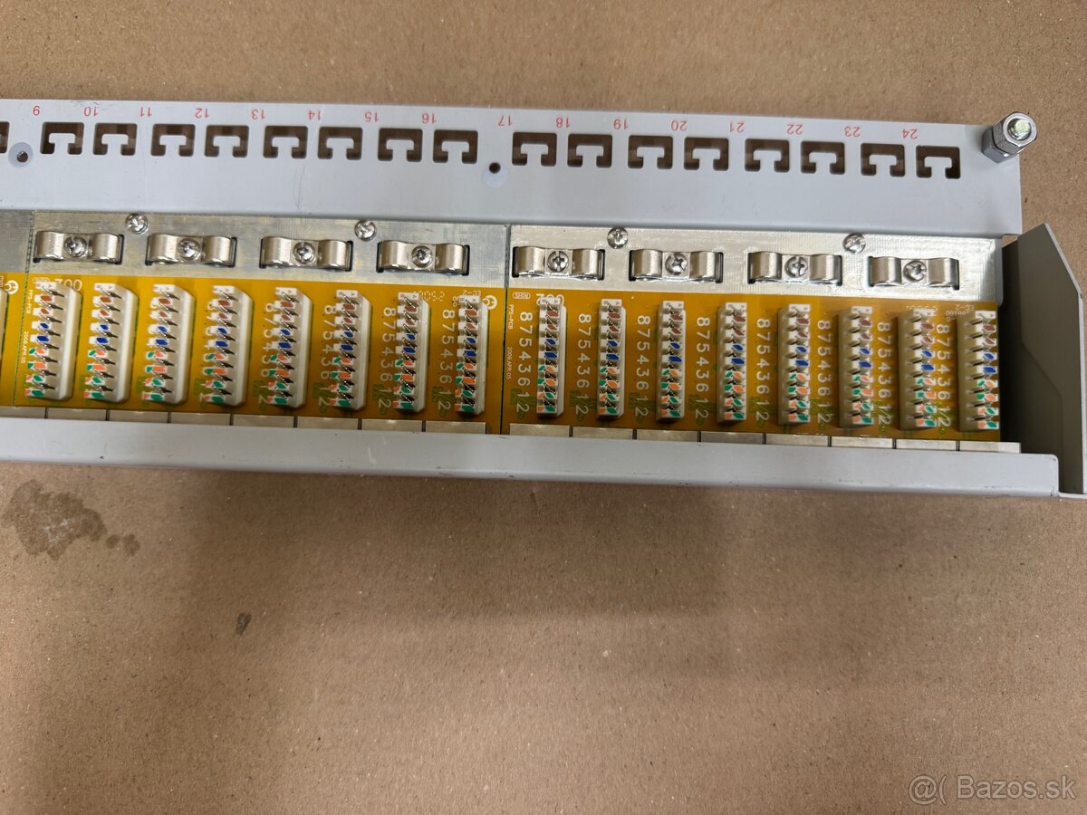 patch panely R&M 19" 1U + 120x keystone modul RJ45 - 6