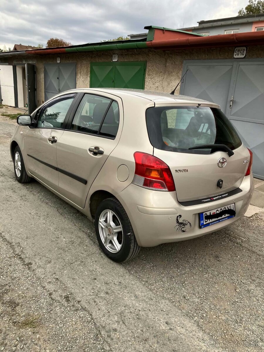 Toyota Yaris - 6