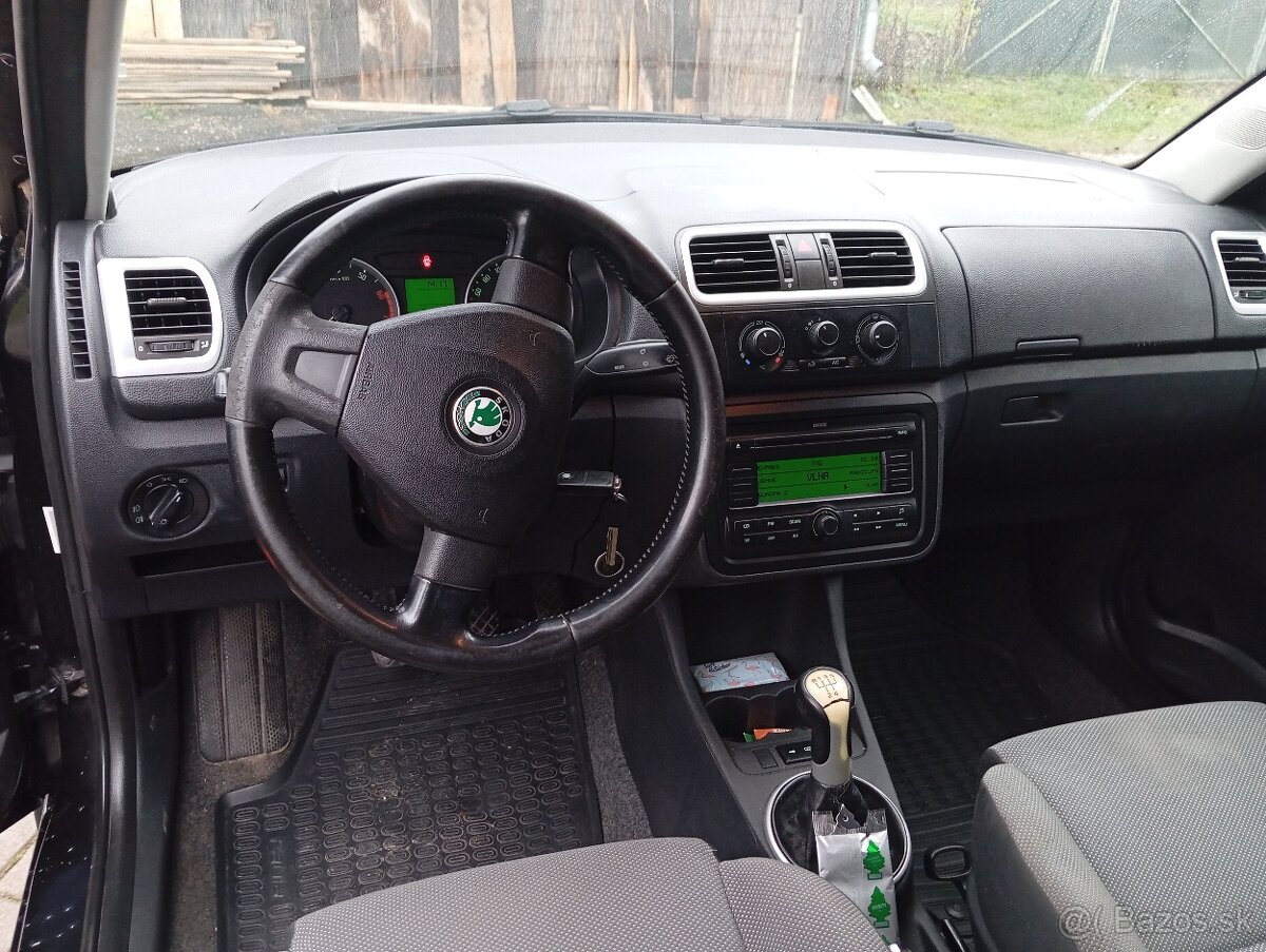 Škoda Fabia 2 - 6