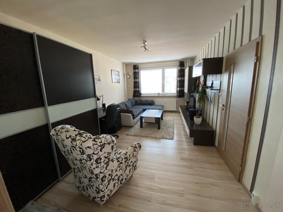 Prenajmem 2-izbový byt v PP - 6