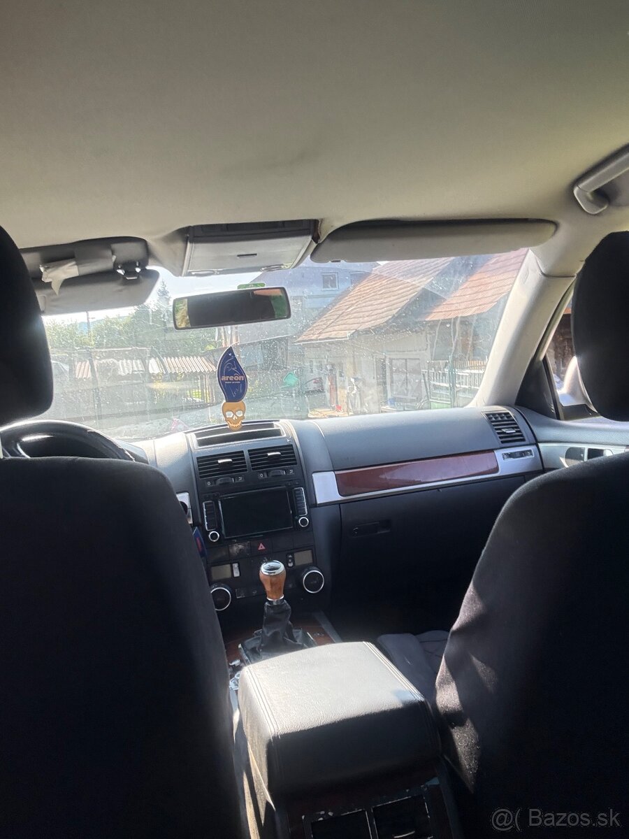 Volkswagen Touareg - 6