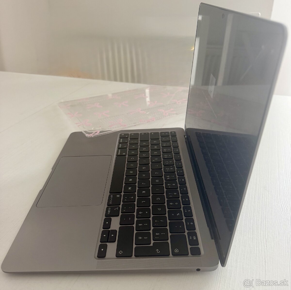 MacBook Air M1 256GB Disk 8GB RAM - 6