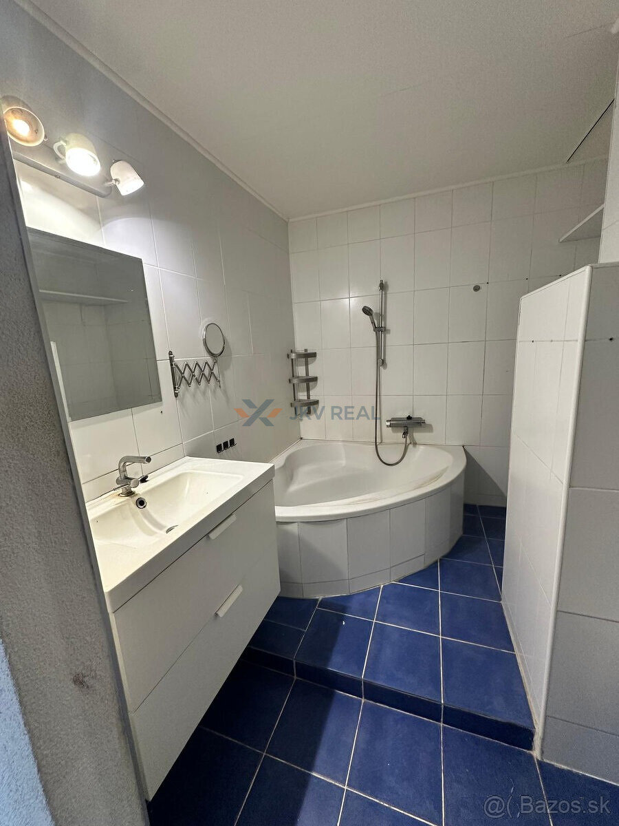 Rodinný 4 izbový byt - 6