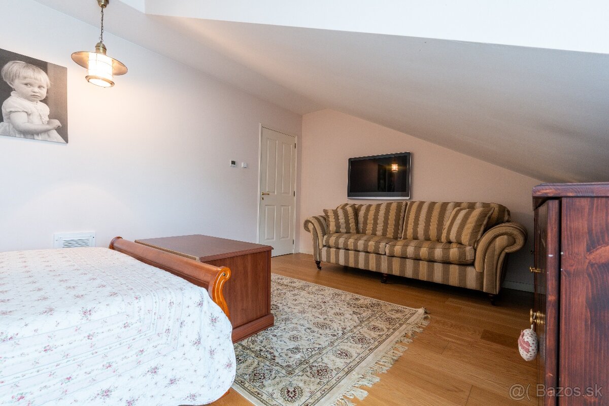 Krásny 2-podlaž.RD,dvojgaráž,veľká záhrada,Podhradík,okr.PO - 6