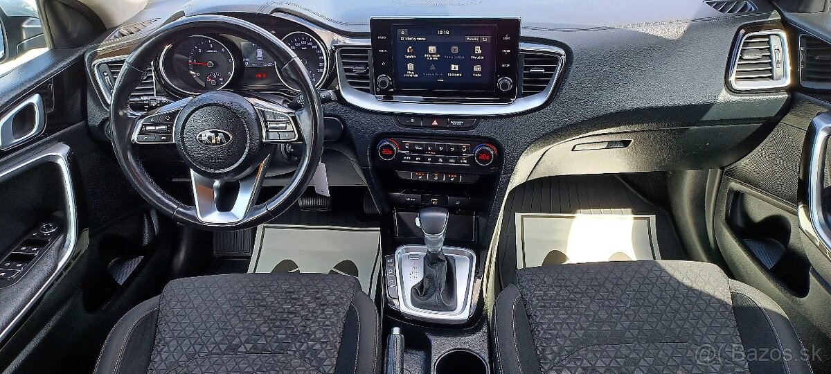 Kia Ceed SW 1.6 CRDi MHEV Gold A/T Možný Leasing - 6