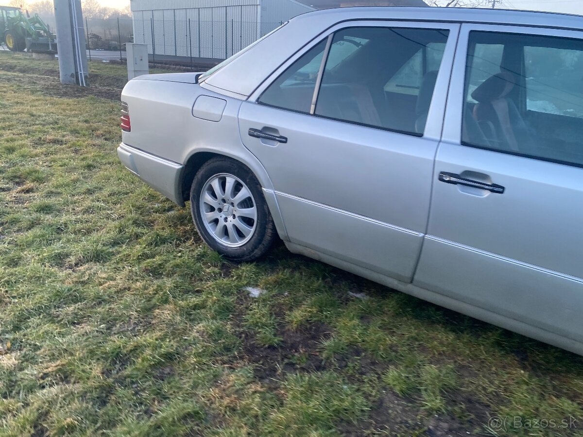 Mercedes w124 om606 superturbo - 6