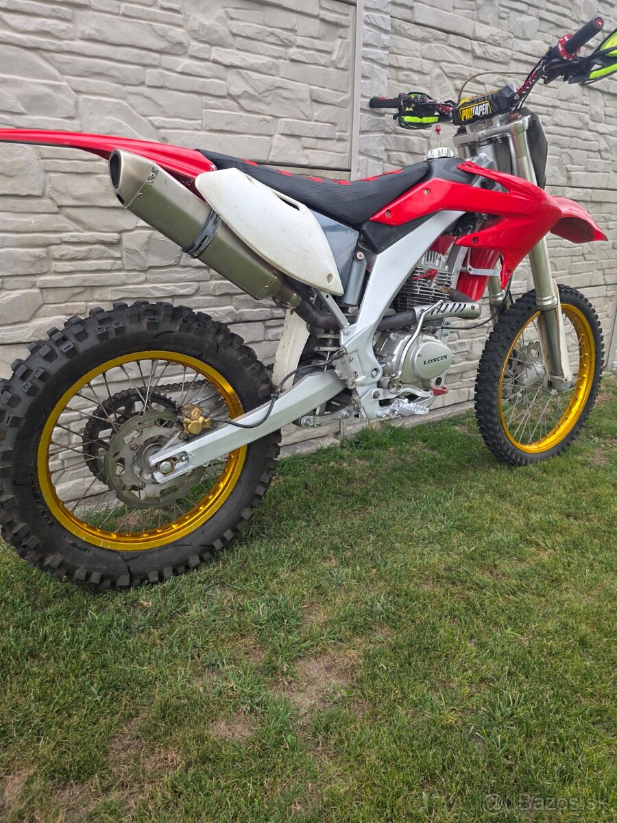 Cross motor 250 - 6