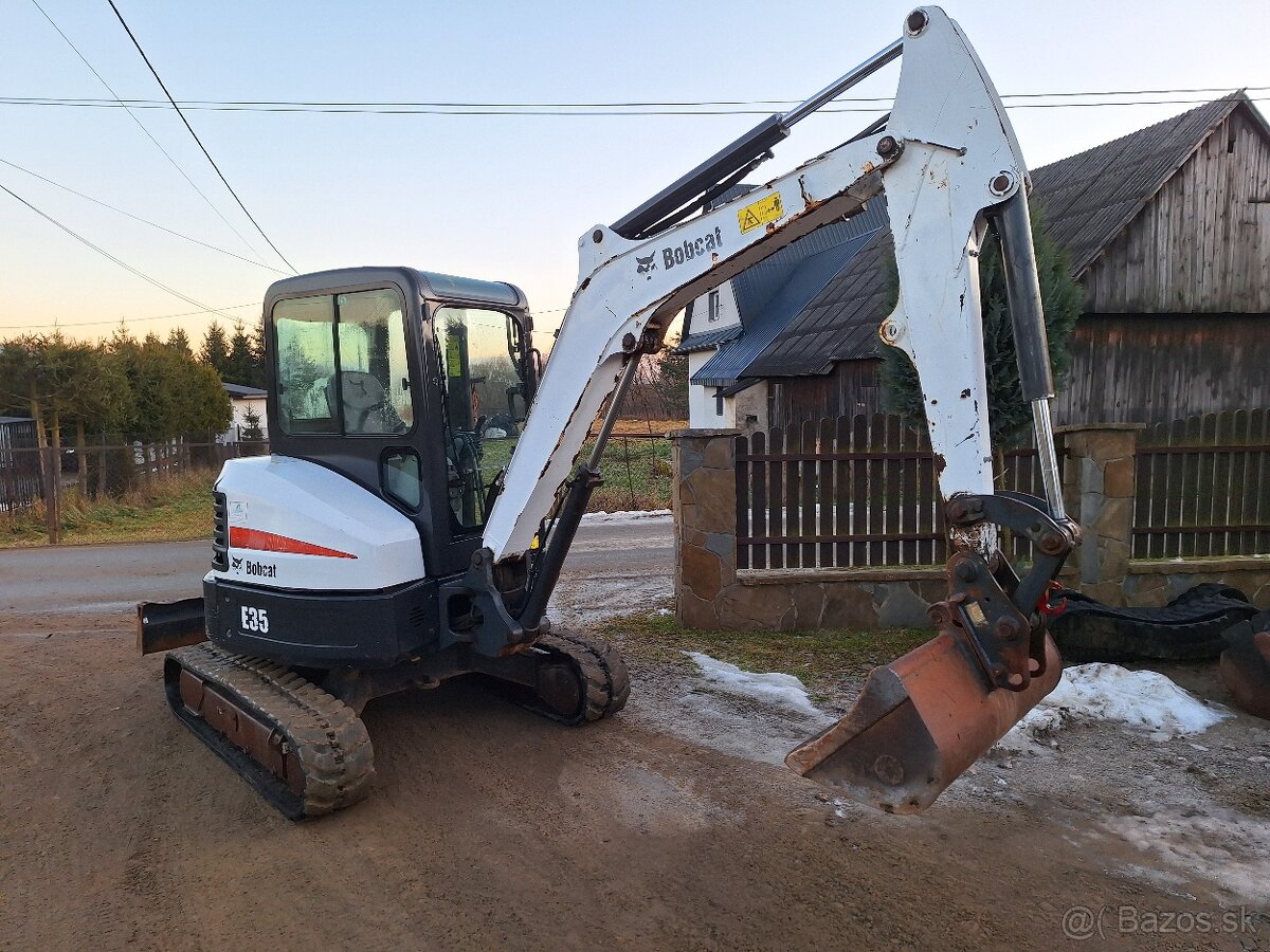 Minibager Bobcat e35 - 6