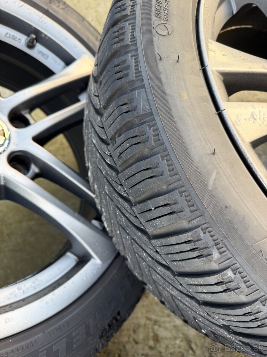 Zimna sada Škoda Octavia 205/50 R17 - Michelin Alpin 6 - 6