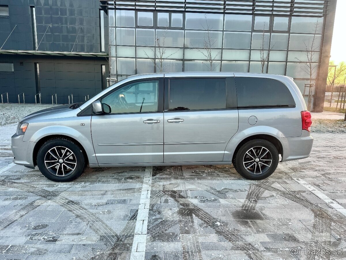 Dodge 3.6 Grand Caravan 7míst - 6