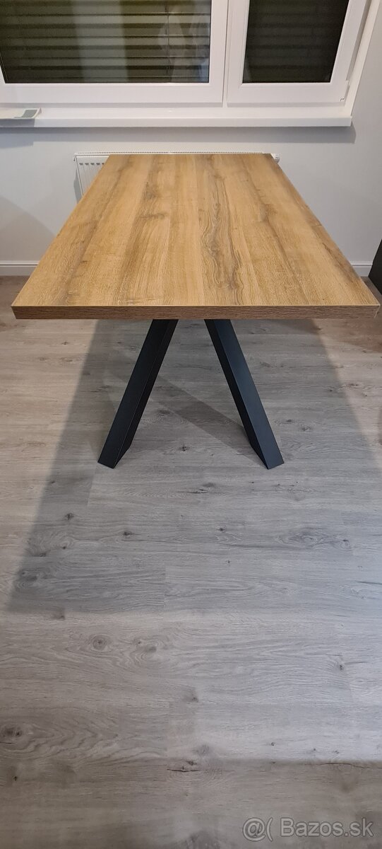 Stolova podnoz x - 6