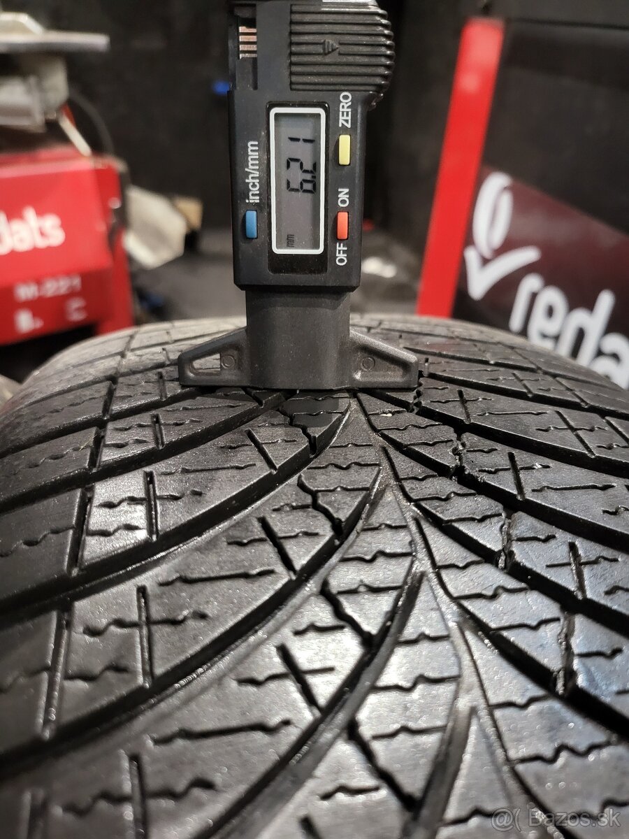 215/60 R17 Goodyear celoročné pneumatiky - 6