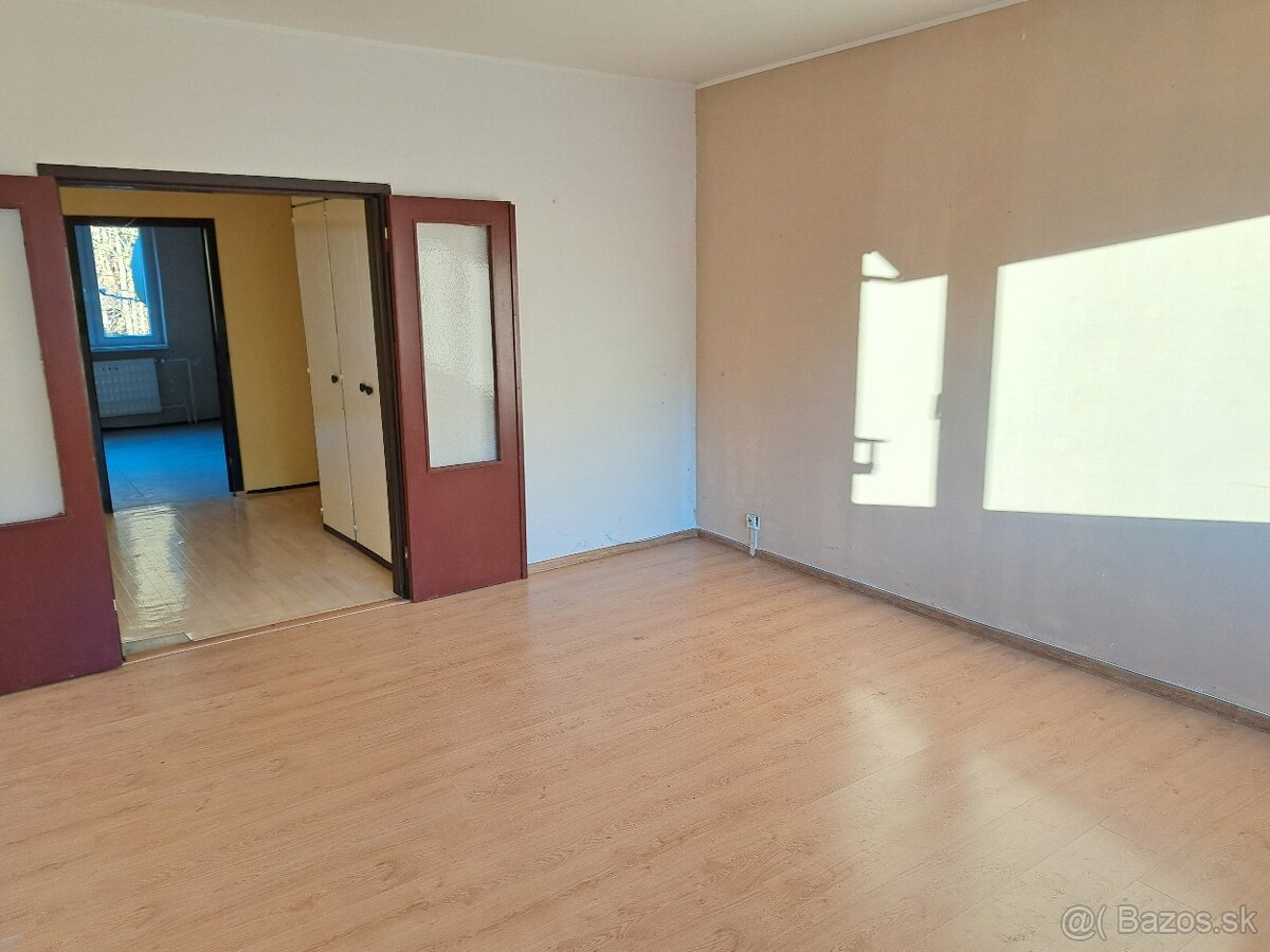 3-izb. byt s loggiou na ul. Jula Horvátha - 6