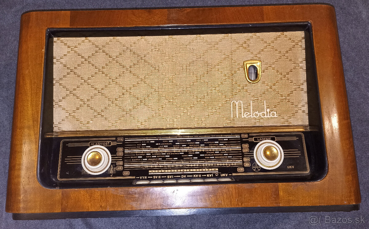 Staré retro rádio Tesla Melódia 527A - 6