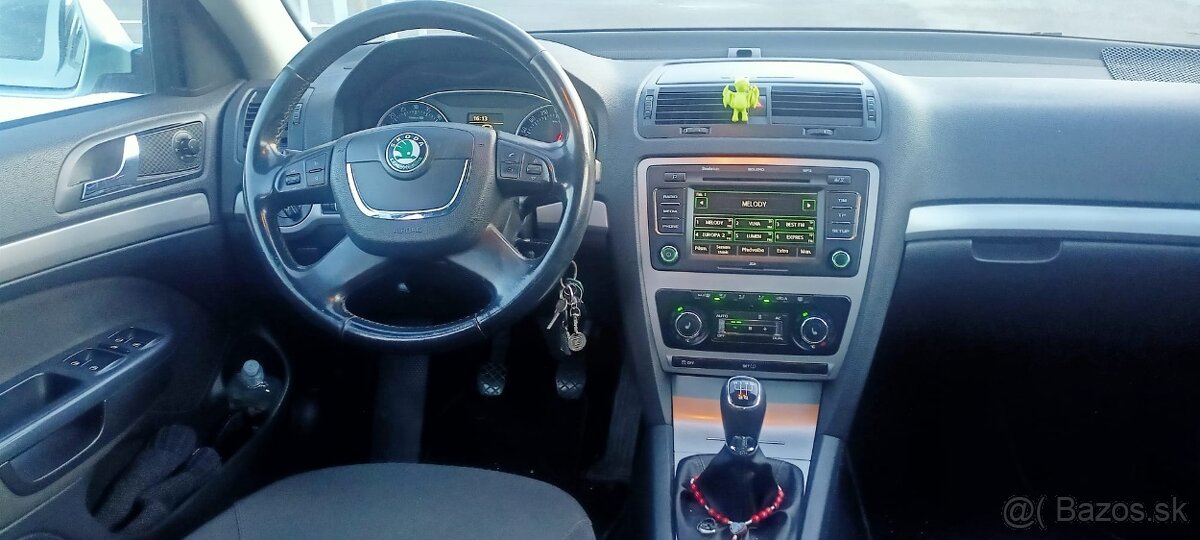 Škoda Octavia 1.6 facelift - 6