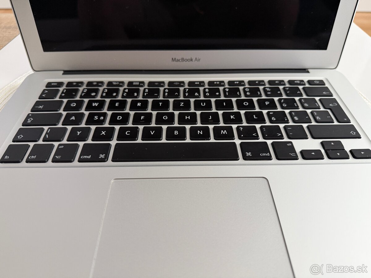 MacBook Air - 6