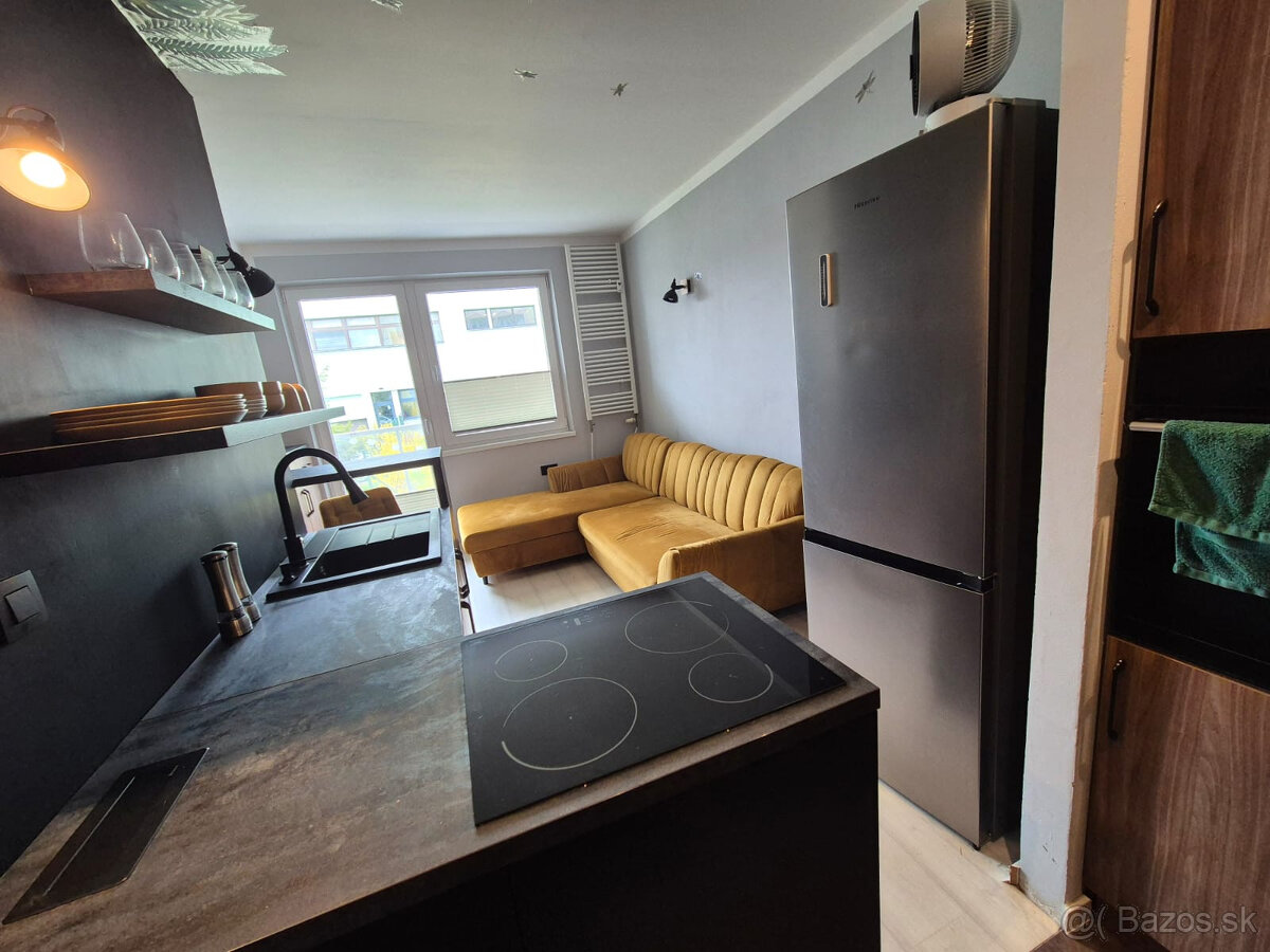 Na prenájom útulná garsónka s balkónom v centre Žiliny - 6