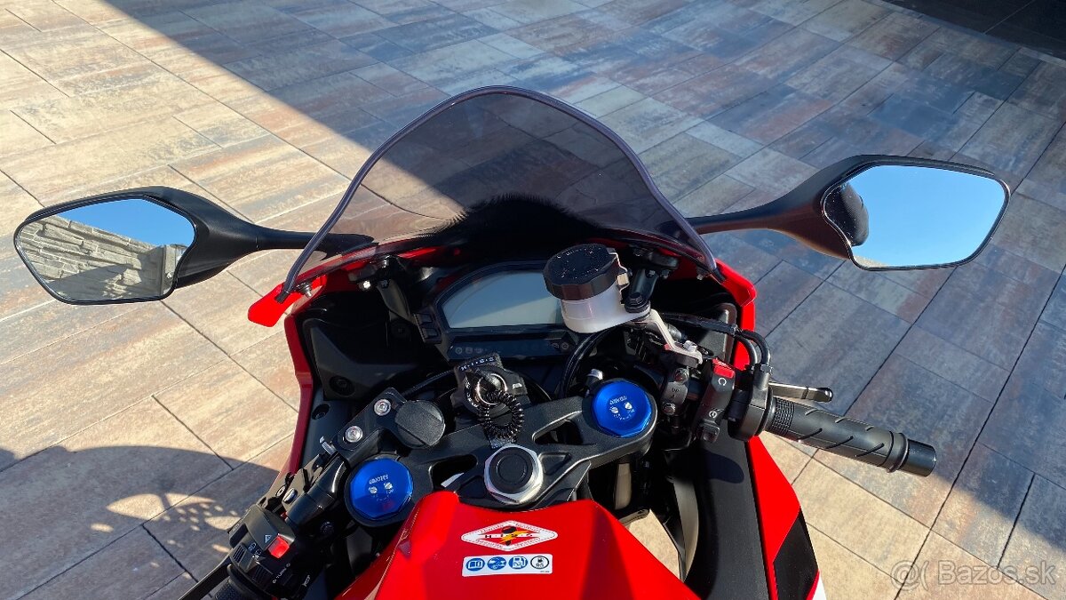 Honda CBR1000RR 2012 Anniversary Edition - 6