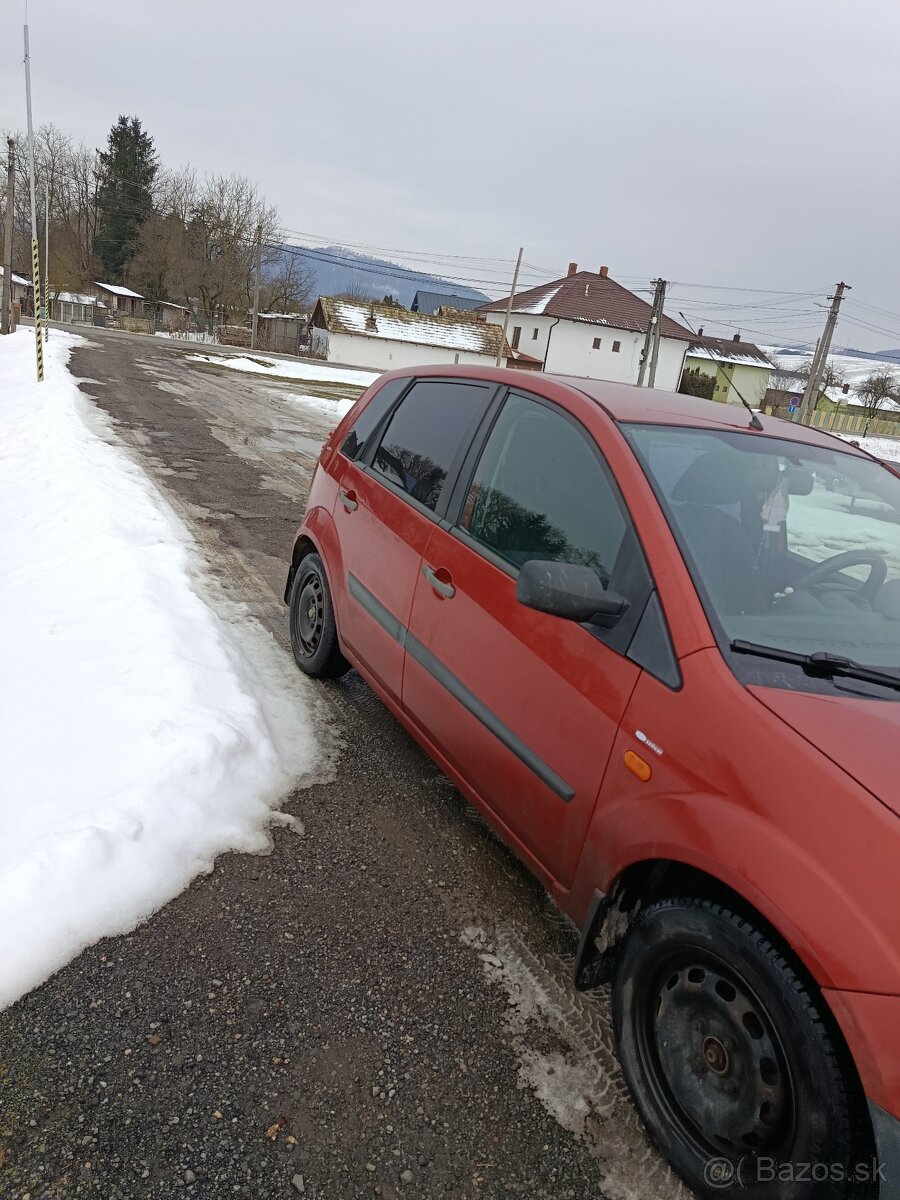 Na predaj Ford Fiesta 2006 - 6