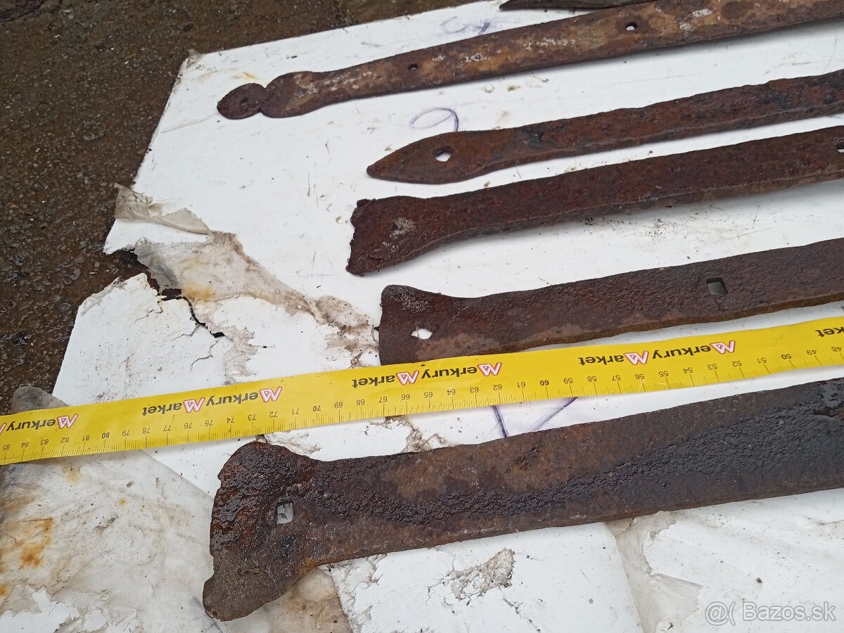 Staré pánty kus 3e - 6