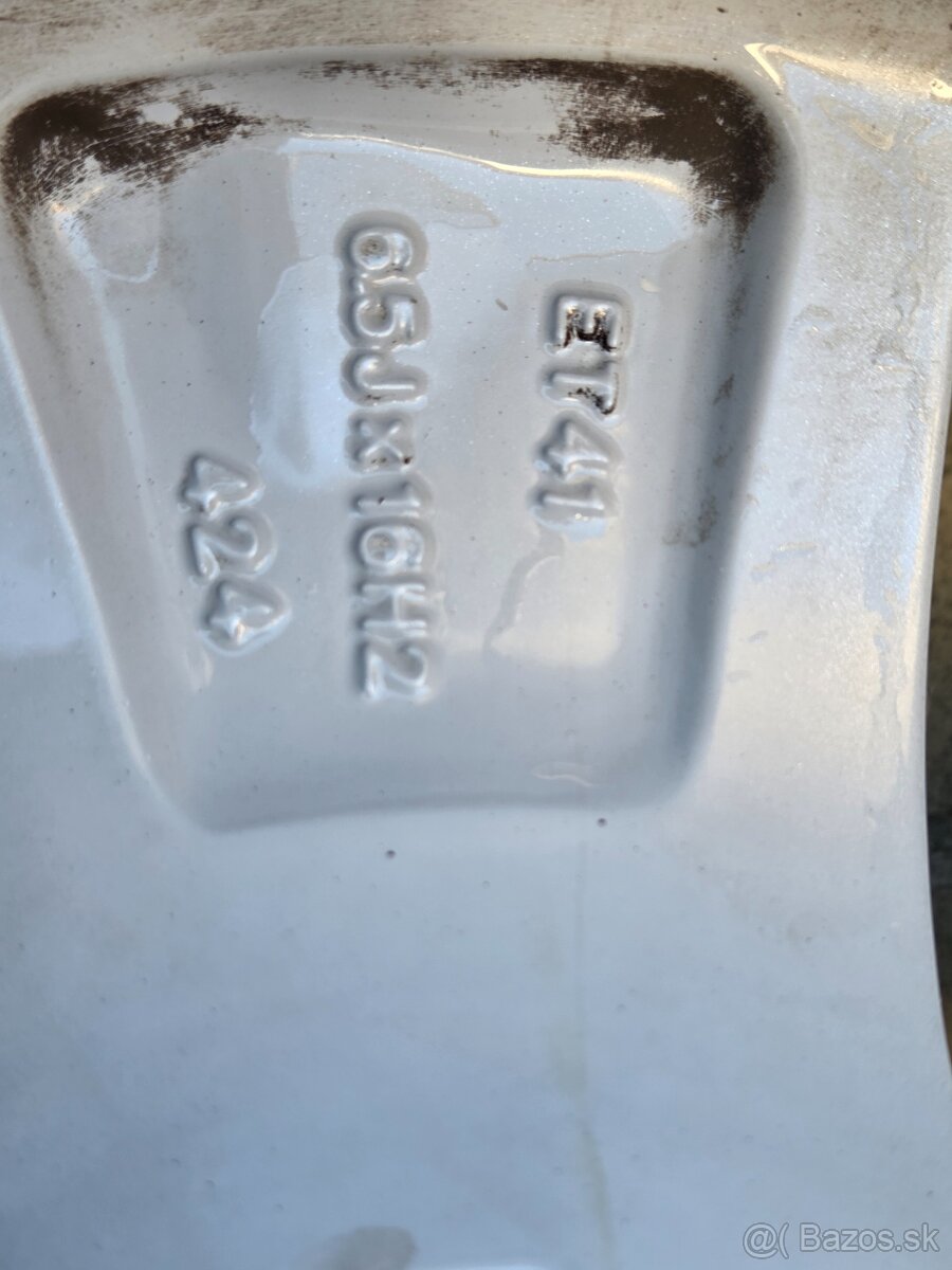 Škoda Ilias 5x112 215/60 r16 - 6