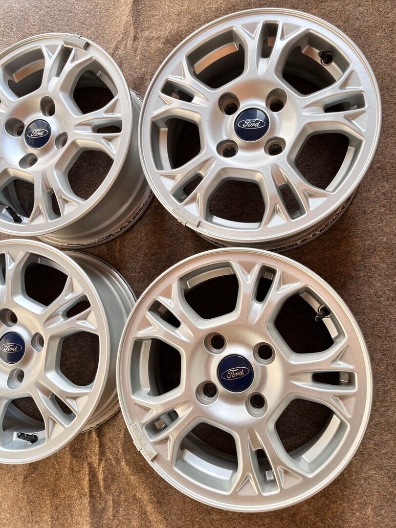 4x108 R14 Ford Fiesta 2016 Originál Alu disky + matice - 6