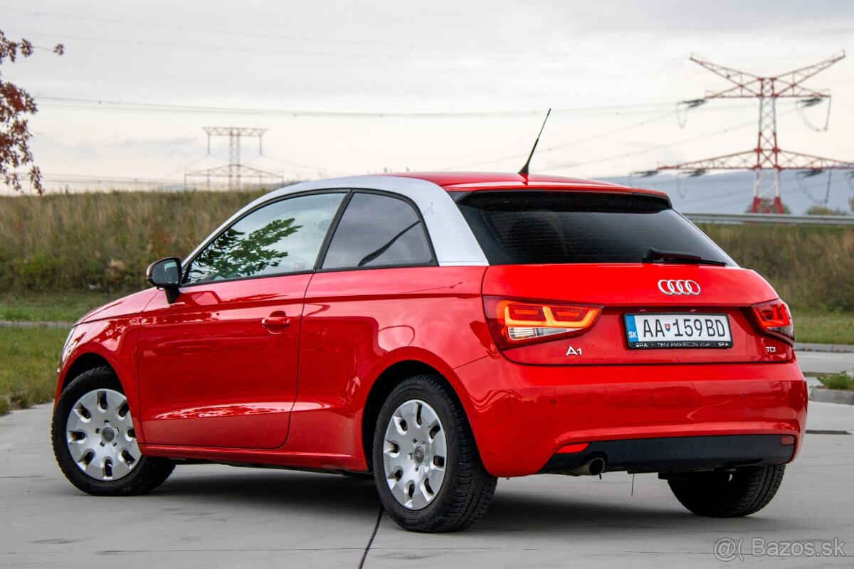 Audi A1 1.6 TDI Attraction S-tronic - 6