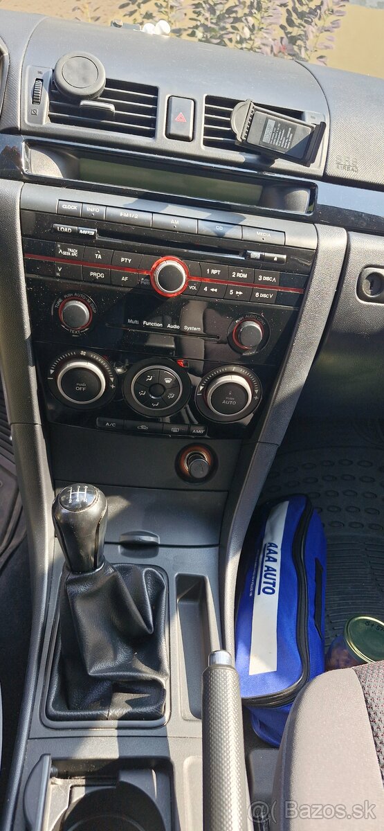 Mazda 3 1.6 benzín - 6