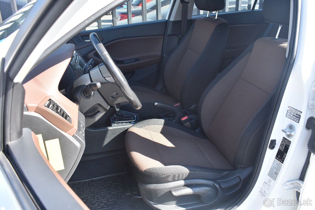 Hyundai i20 1.4i 16V Comfort - 6