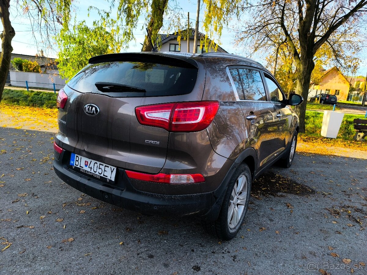 KIA SPORTAGE 1,7 CRDi 85 KW - 6
