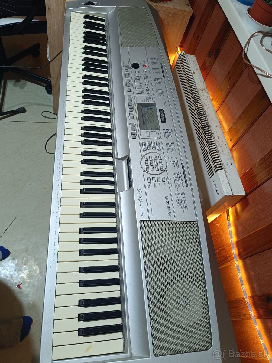 Yamaha dgx 500 - 6