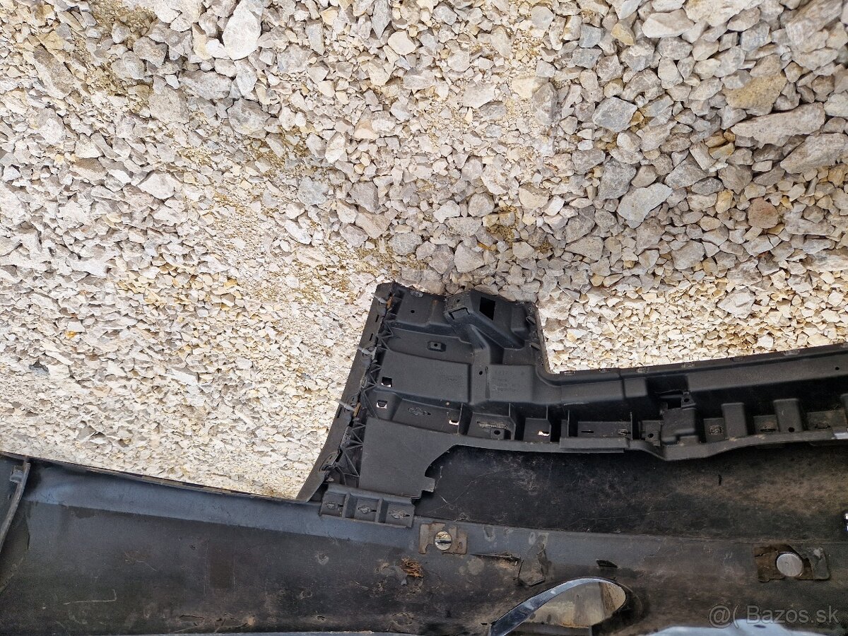 Zadný nárazník Audi a8 d3 - 6